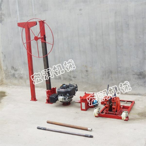 廠(chǎng)家生產(chǎn)汽油取芯機，戶(hù)外取芯勘探鉆機